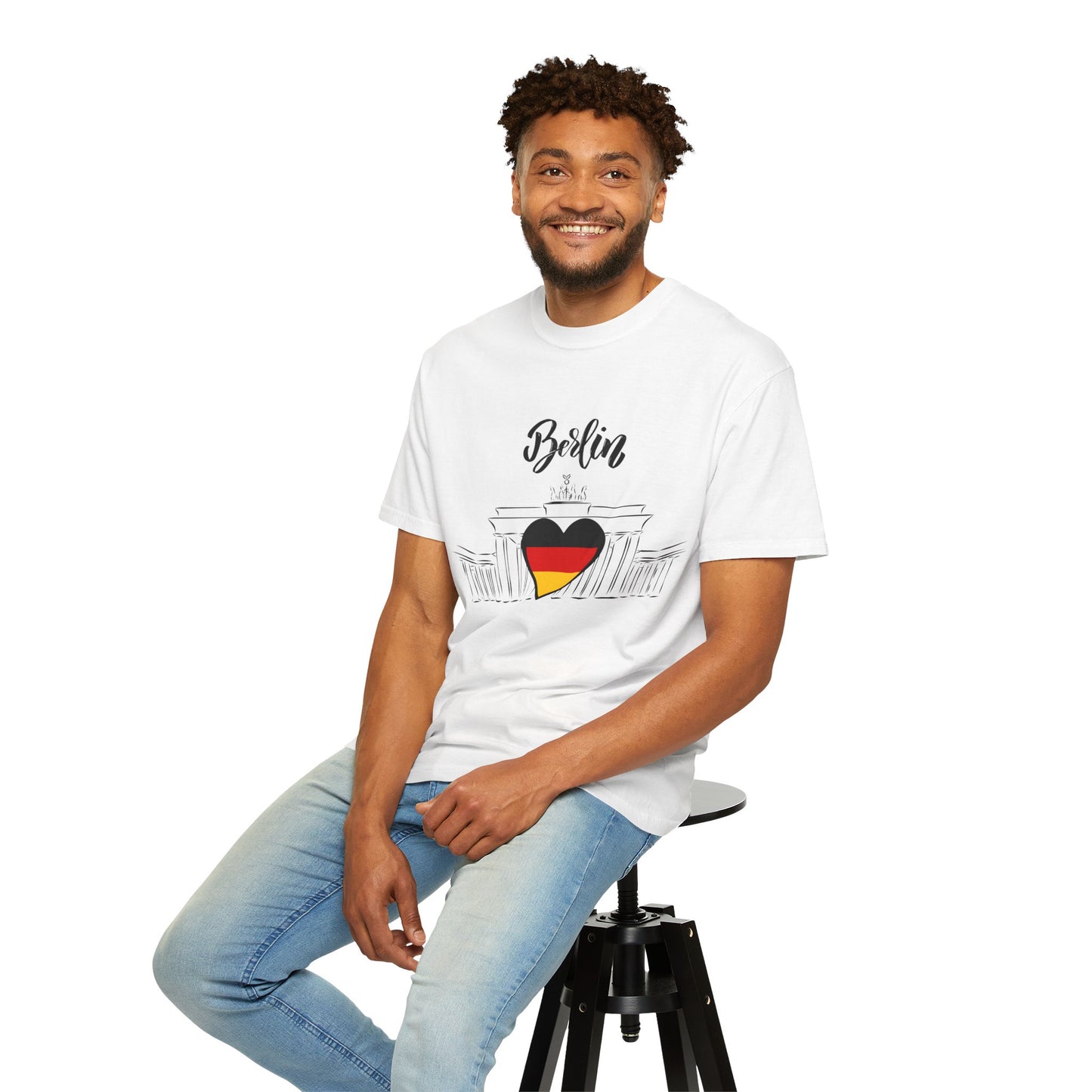 Berlin Love Unisex Graphic Tee – Travel Souvenir & Gift for Germany Lovers