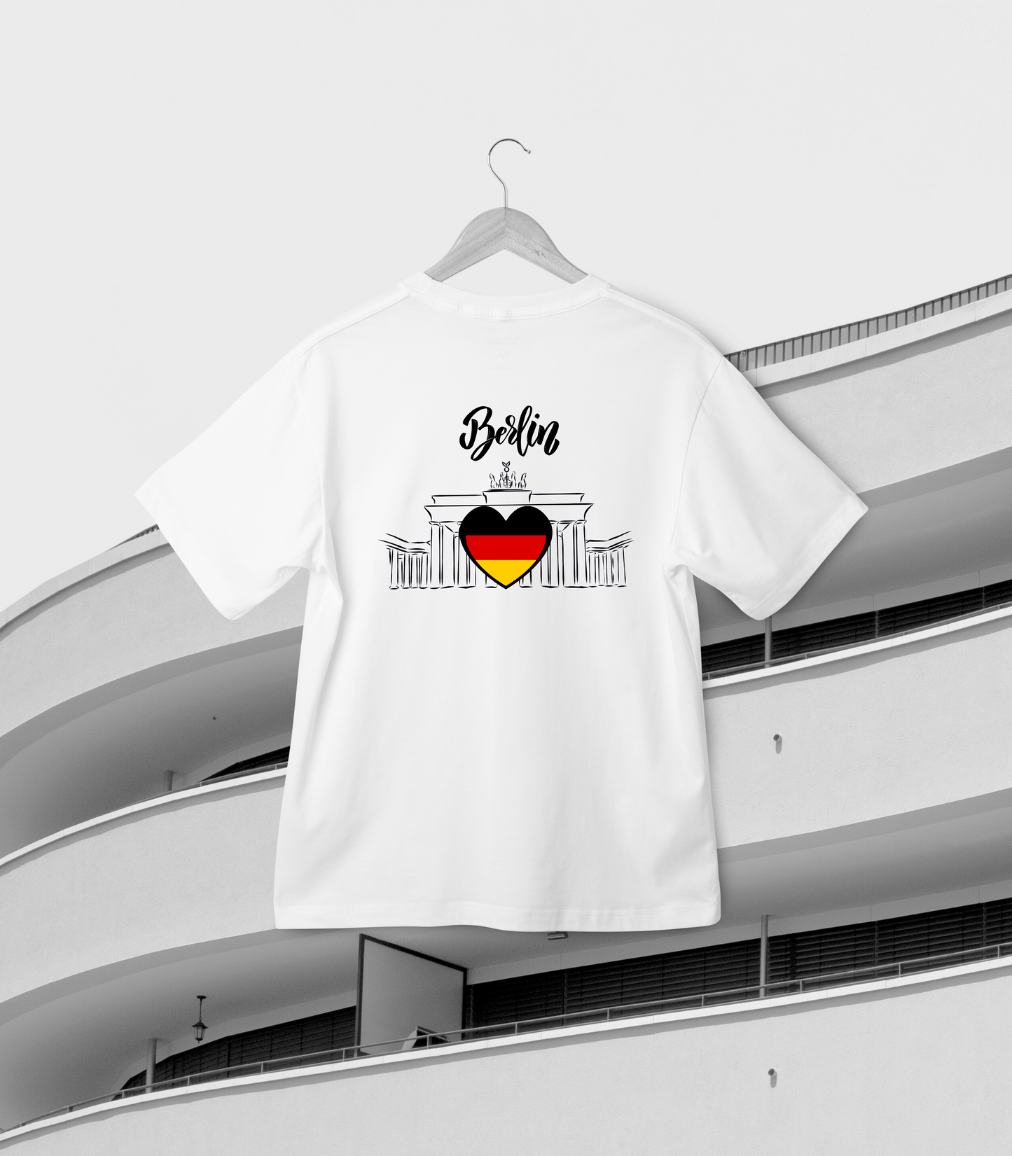 Berlin Love Unisex Graphic Tee – Travel Souvenir & Gift for Germany Lovers