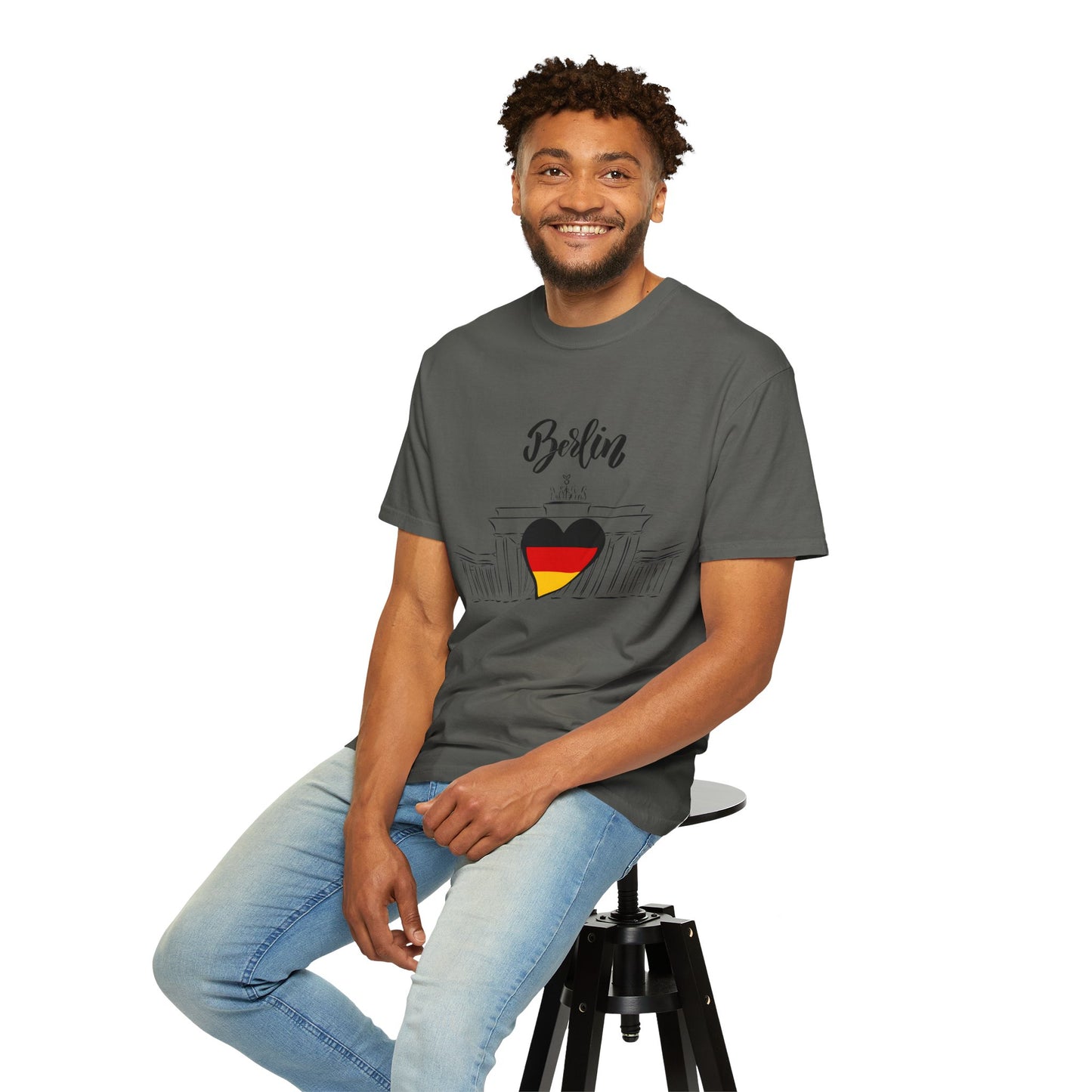 Berlin Love Unisex Graphic Tee – Travel Souvenir & Gift for Germany Lovers
